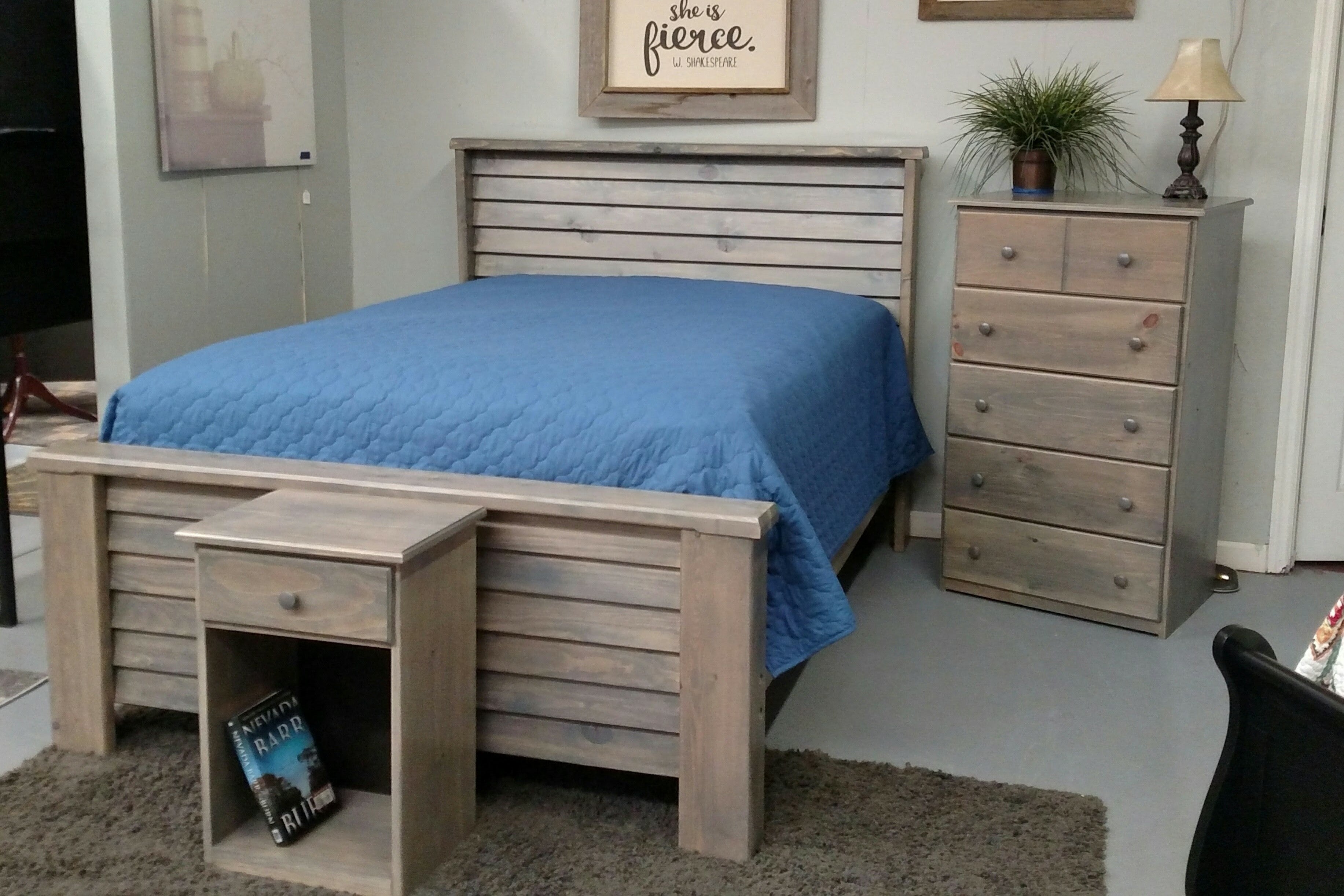 Plantation Style Traditional Bed – Bargain Bunks